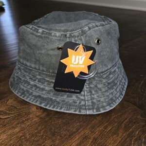 Lucky 7 Gray Bucket Hat with UV Protection
